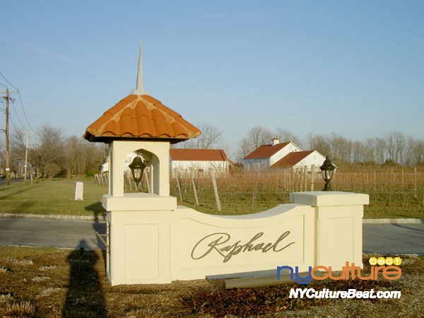 li-winery-raphael-sign.jpg