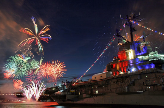 intrepid-st-kevin-hayes-fireworks2011_9.jpg