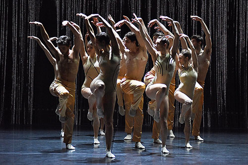 Gauthier DanceDance Company Theaterhaus Stuttgart Foto-Regina Brocke. Bilder.jpg