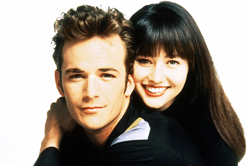 shannen-doherty-luke-perry-beverly-hills-90210-today-main-190304-03_8848c2fbff504f6f379f91ce0c1c82d7.jpg