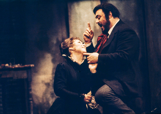 Boheme.Scotto.Pavarotti.First Telecast.1977.MOGslide (6)-L.jpg